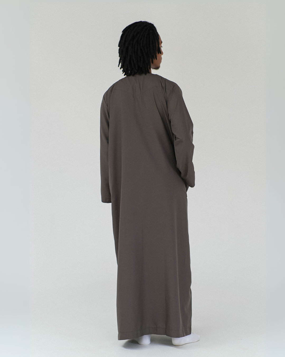 Adrees Omani Long Sleeve Thobe | Deep Brown