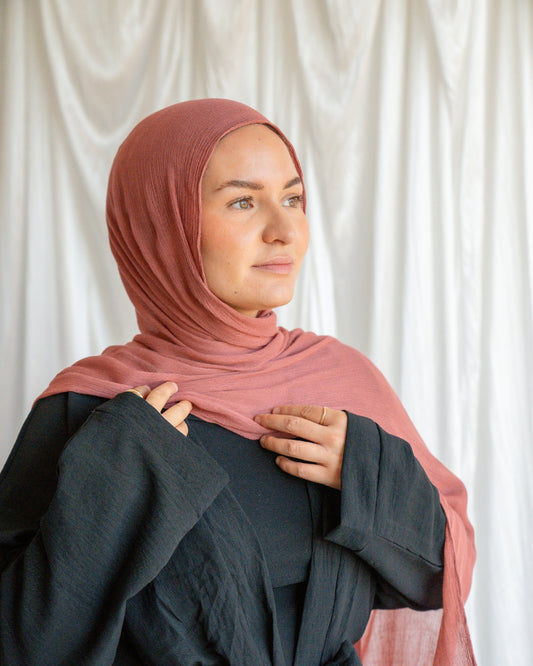 Crinkle Rayon Hijab | Rosewood