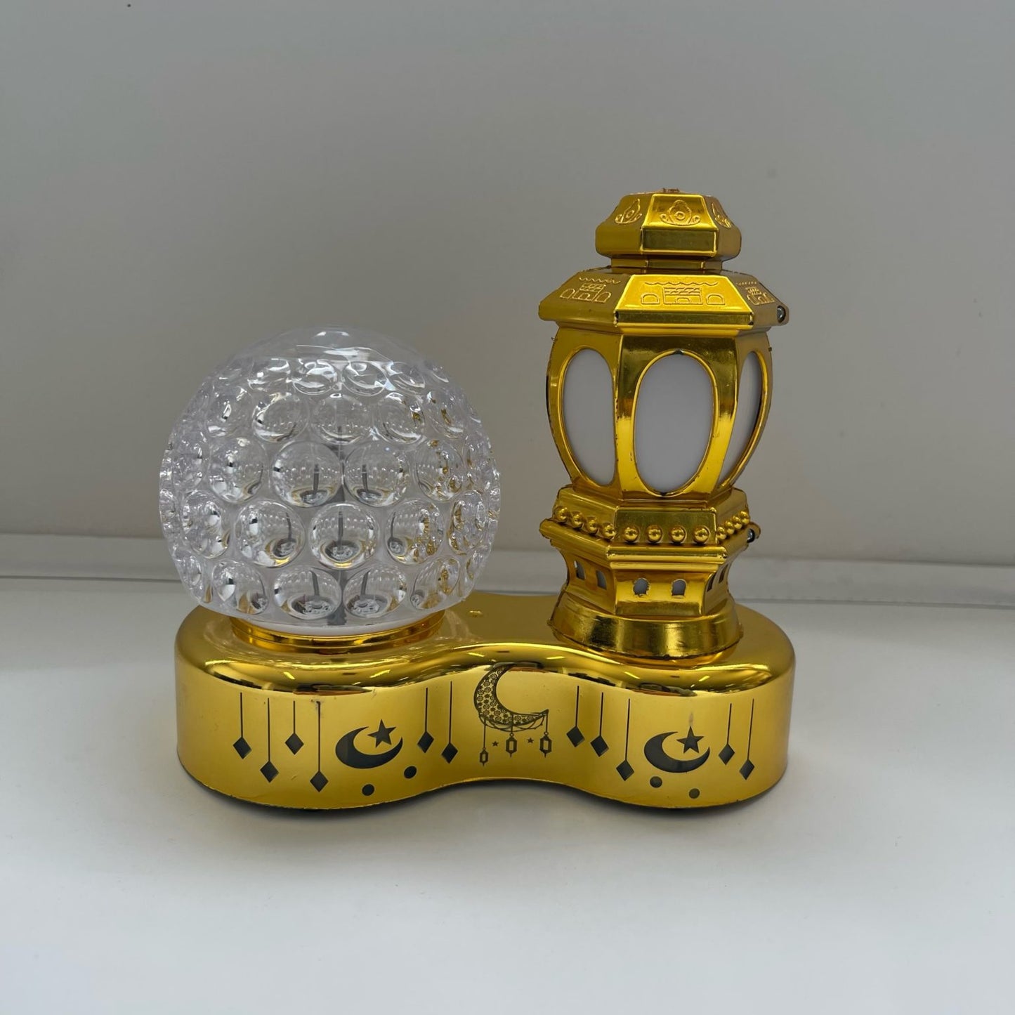 Light-Up Lantern Lamp | Gold