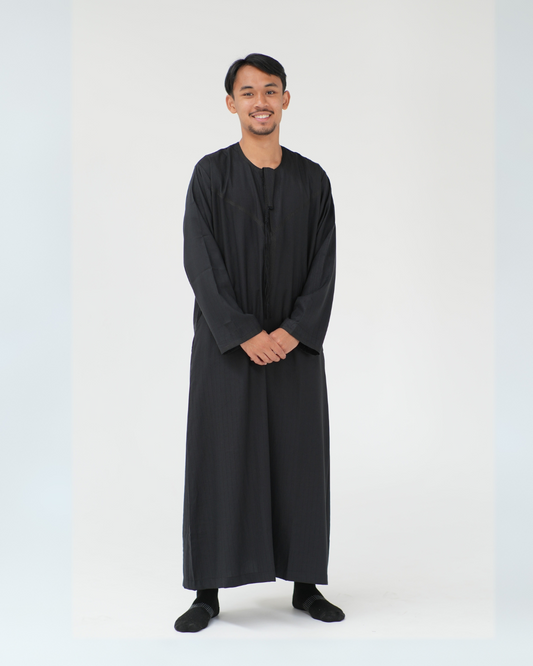 Stripe Omani Long Sleeve Thobe | Black