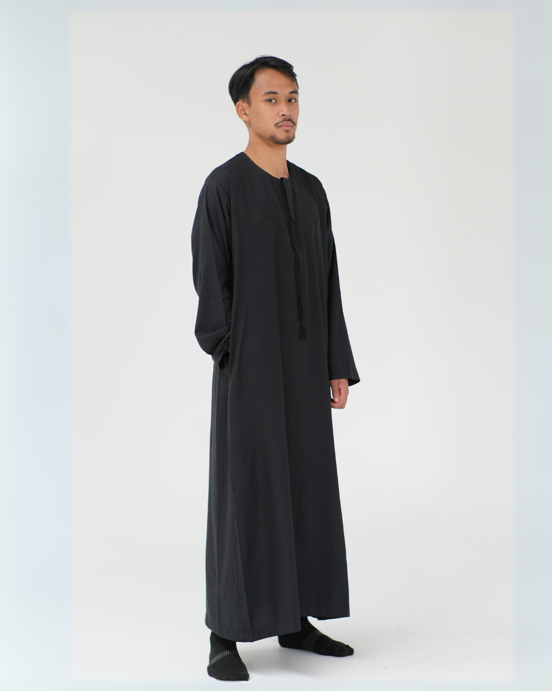 Stripe Omani Long Sleeve Thobe | Black
