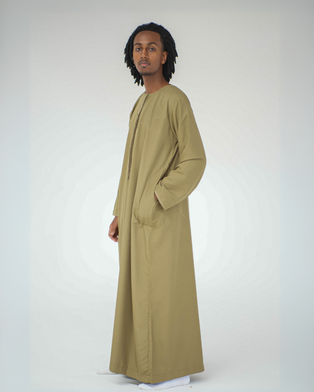 Adrees Omani Long Sleeve Thobe | Khaki